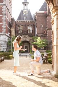 Photo with surprise proposal in Amsterdam